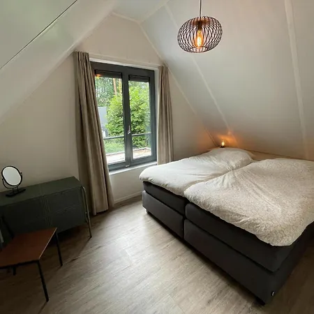 Hébergement de vacances In Near Forest & Cycling, Cleaning Included *